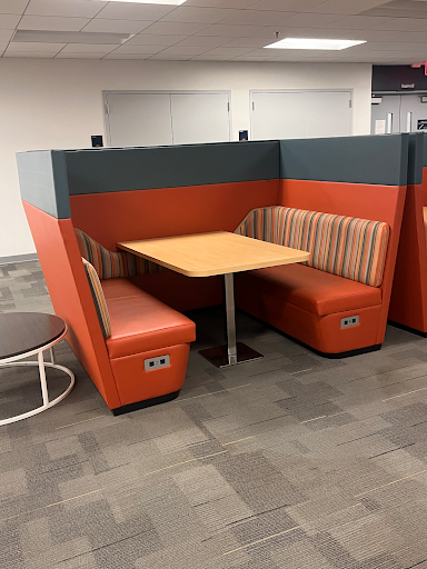 Study Booth II Private study booth; seats up to 4.